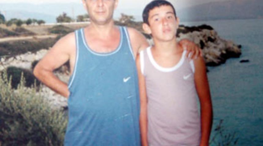 &Ouml;z&uuml;rl&uuml; oğlunu &ouml;ld&uuml;ren polis intihar etti