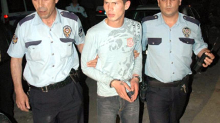 Acemi hırsız yakayı ele verdi