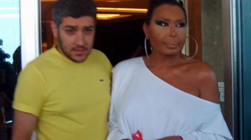 B&uuml;lent Ersoy, kendisini aldatan eşini affeti