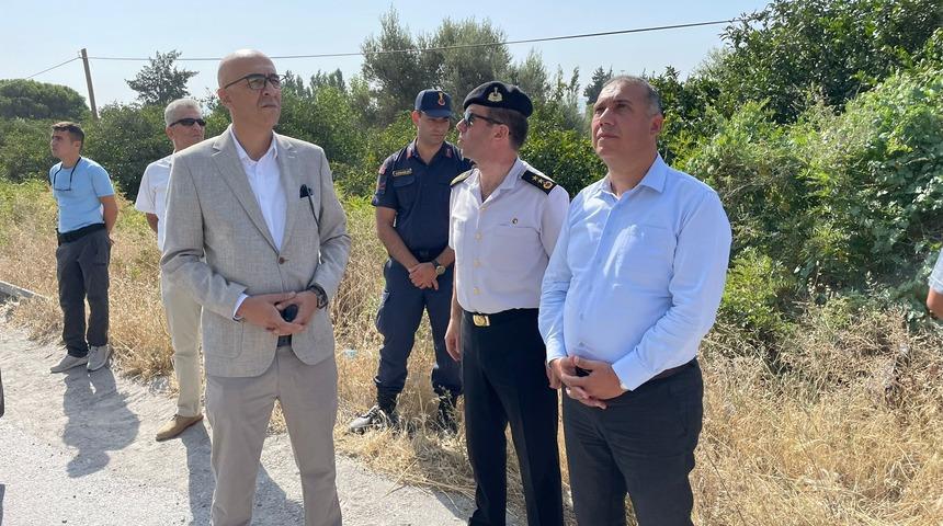 Aydın'ın Söke ilçesinde orman ve makilik alanda çıkan yangın kontrol altında