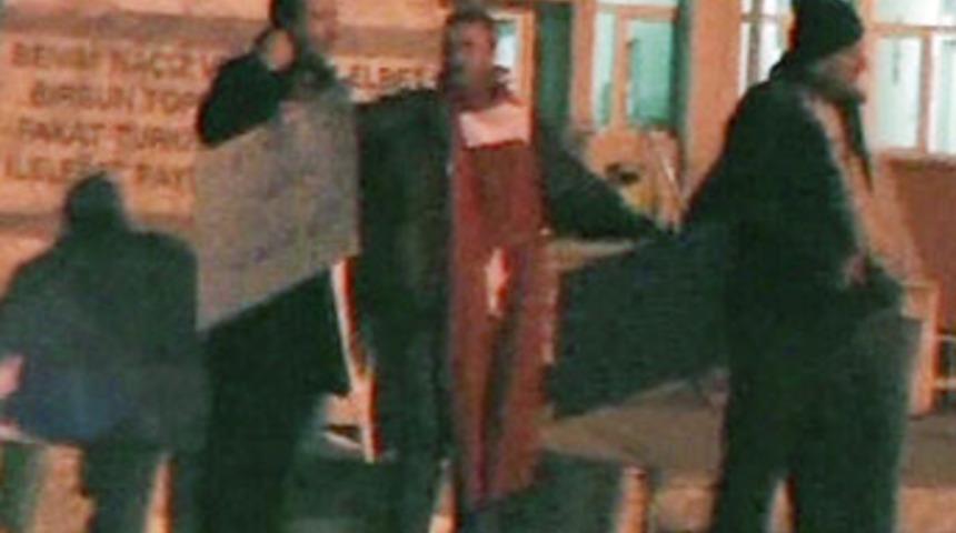 K&uuml;tahya'da silahlı protesto eylemi