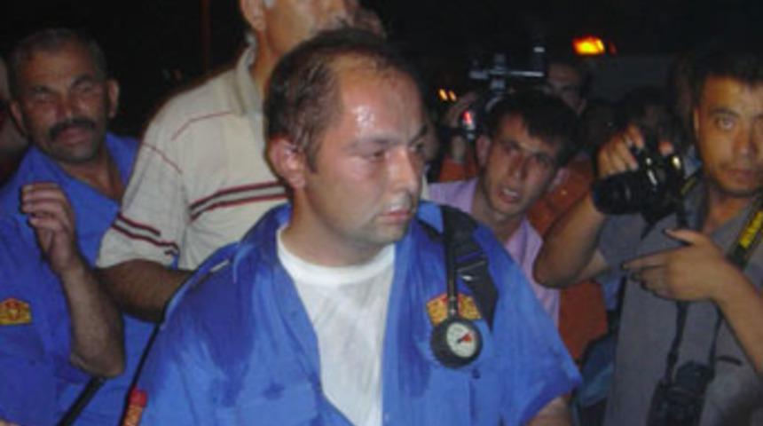 Alışveriş Merkezi'nde 100 kişi mahsur kaldı