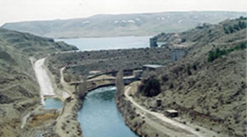 Kesikk&ouml;pr&uuml; barajı, klimalara &ccedil;alışıyor