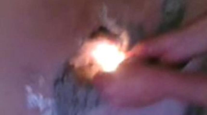 Kimileri okul bulamıyor, bunlar da okul yakıyor