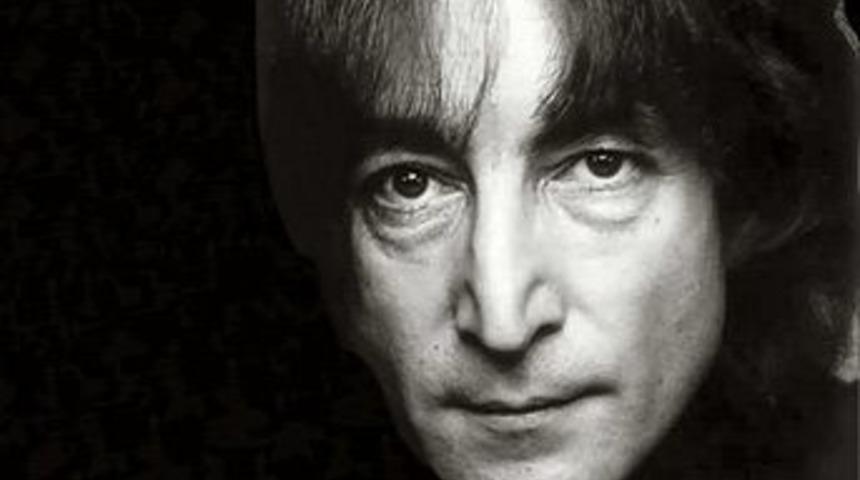 John Lennon'un bir tutam sa&ccedil;ı 24 bin sterlin