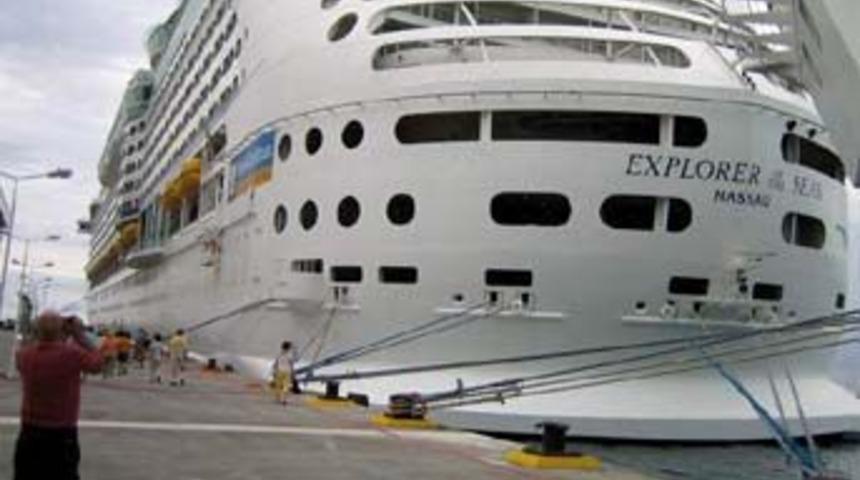 Y&uuml;zen d&uuml;nya b&uuml;y&uuml;l&uuml;yor!