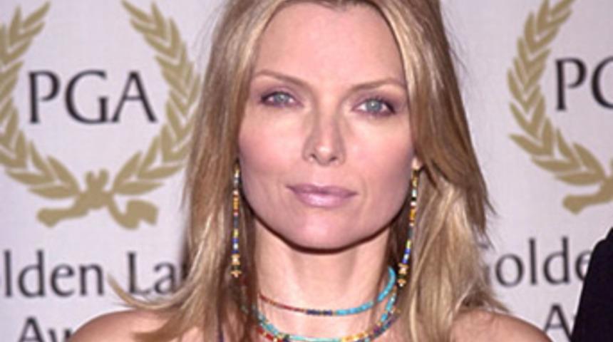Mıchelle Pfeiffer'ın da Hollywood'da yıldızı oldu