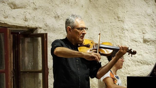 20. Uluslararası Gümüşlük Müzik Festivali keman konseriyle devam etti