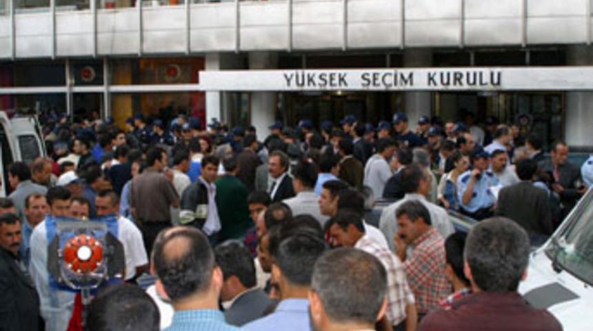 YSK ile RT&Uuml;K arasında ipler gerildi