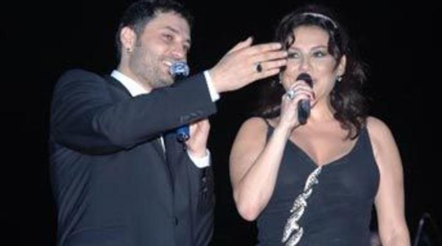 Nazire Şenlendirici'yi &ccedil;ıldırtan fotoğraflar <font color="red">Magazin</font>