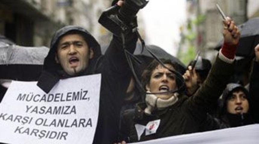 &Ccedil;GD'den, Başbakan'a ''tek satırlık'' mektup