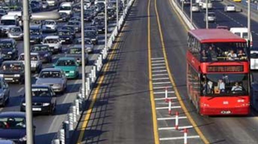 Metrob&uuml;slerin sorunu 29 Ekim'de &ccedil;&ouml;z&uuml;lecek!