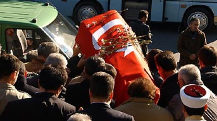 Doğuş Rekt&ouml;r&uuml;'nden "komplo" iması