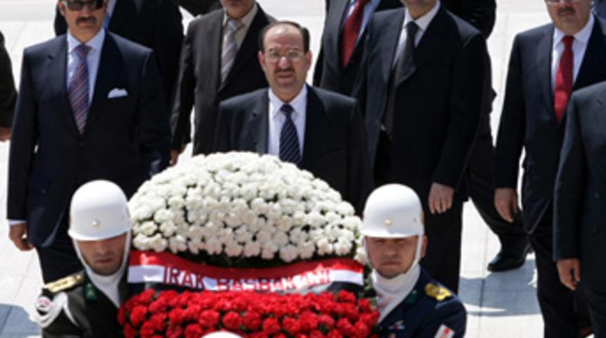 Maliki Anıtkabir'i ziyaret etti