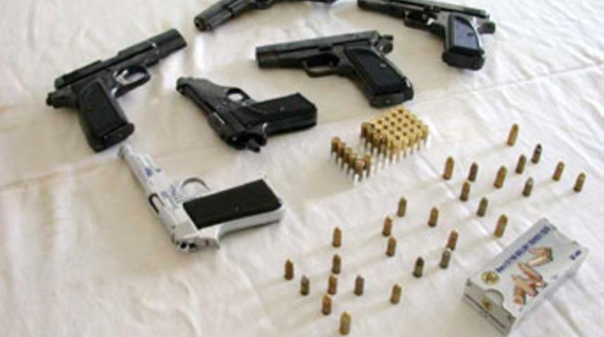 &Ccedil;ay paketinde silah ticareti