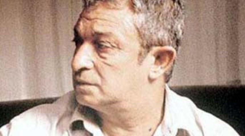 Tiyatro sanat&ccedil;ısı Din&ccedil;el, vefat etti