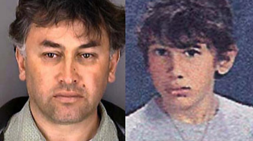 Oğlunu otoyola g&ouml;men adam &ouml;nce boğmuş