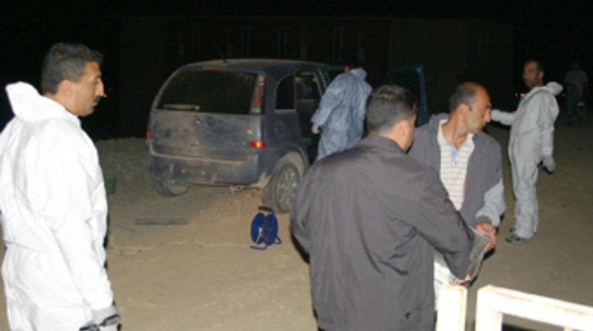 Ara&ccedil; altında patlayan bomba panik yarattı