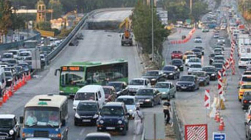 Dikkat! Trafik hala yoğun