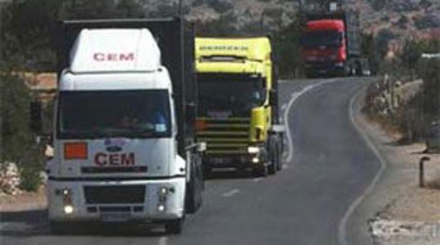 Bayram sırası kapma kavgasında kan d&ouml;k&uuml;ld&uuml;