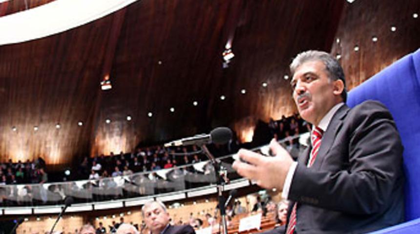 G&uuml;l'den "Laiklik" g&uuml;vencesi