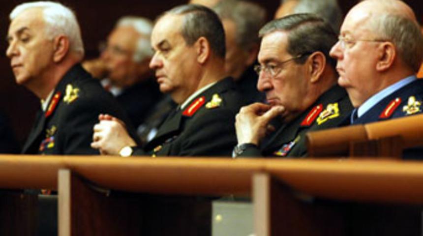 FT: Askerler hayal kırıklığında