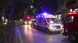 Uşak'ta evde çıkan yangında yaşlı kadın dumandan etkilendi