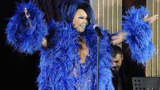 Bülent Ersoy Bodrum'daki ikiz villasına havuz ve bahçe yaptırdı! Bakın ne kadar ödedi