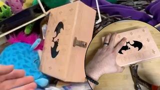 İçindekileri bilmeden kilitli bir kutu satın aldı! Çıkanlara inanamadı... “Bu çok eğlenceliydi”