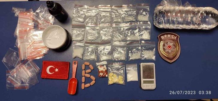 Şişli’de zehir tacirlerine operasyon: Kasadan uyuşturucu çıktı G1