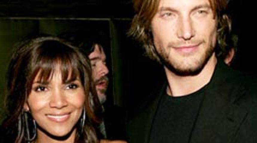 Halle Berry bebek bekliyor <font color="red">Magazin</font>