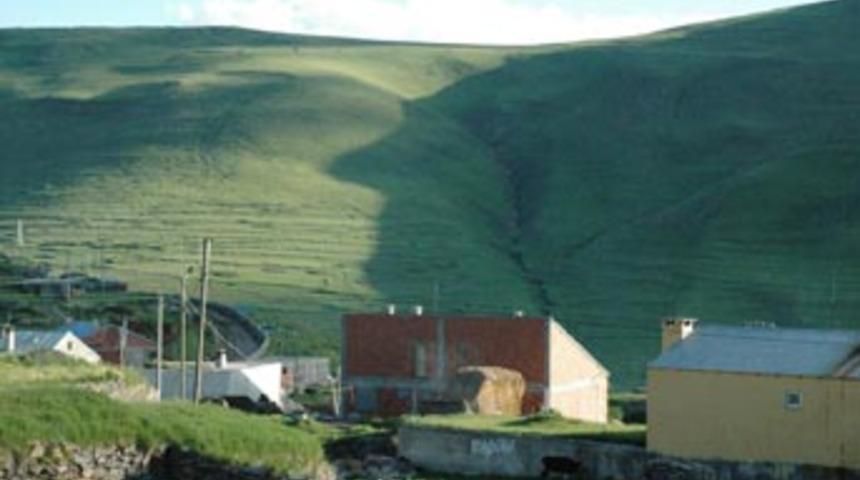 Atat&uuml;rk'&uuml;n sil&uuml;eti g&ouml;r&uuml;nmeye başladı