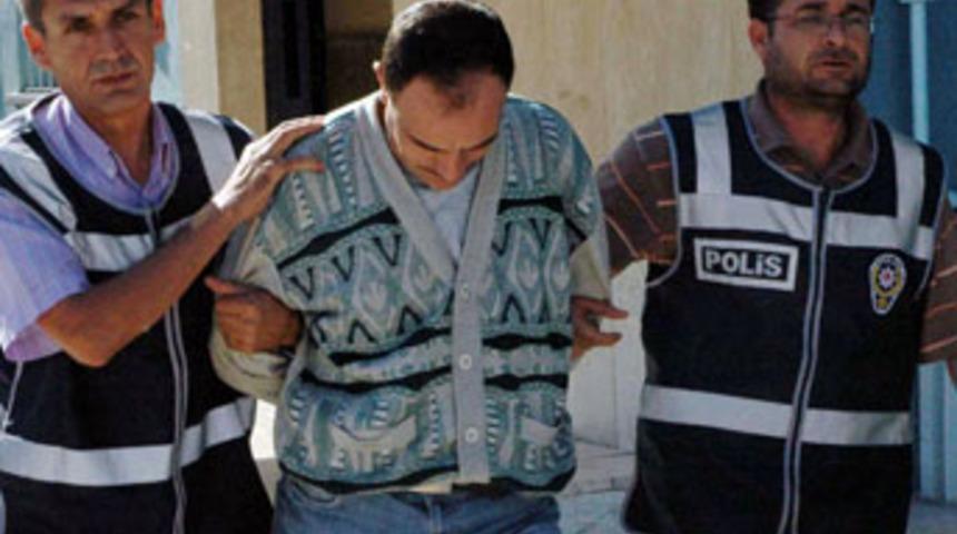 Kredi kartı borcu i&ccedil;in bankasını soydu