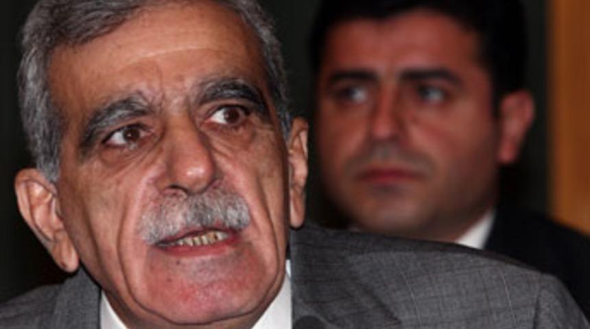 DTP'li bir grup milletvekili Irak'a gitti