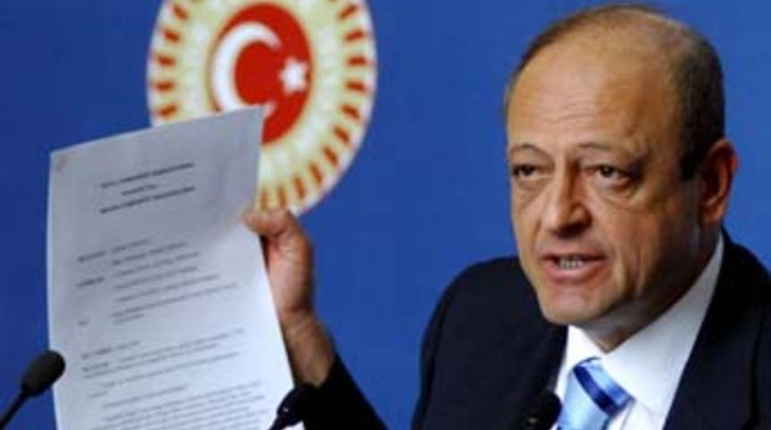"&Ccedil;iş" polemiği b&uuml;y&uuml;yor