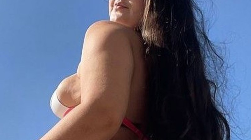 Sitenin havuzunda çekildiği pozlar başına bela oldu! Komşuları şikayet edince ceza almaktan kurtulamadı... “Kocaları bakıyor diye kıskandılar”