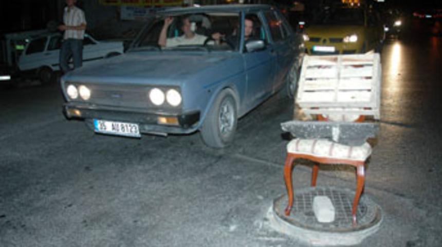 Tahta sandalyeli önlem