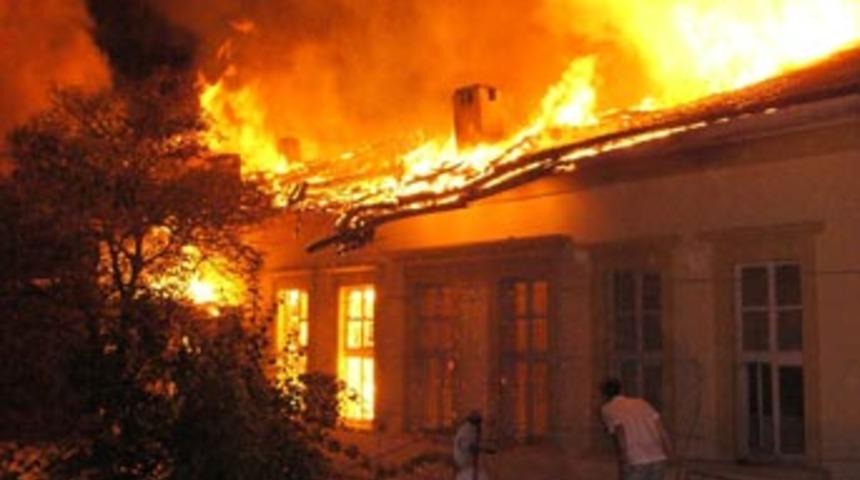 1 hasta yanarak &ouml;ld&uuml;