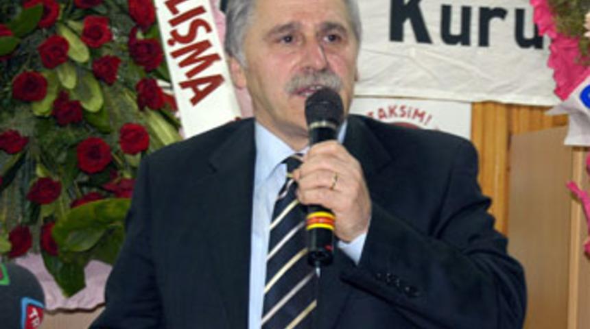 "T&uuml;rkiye parti ve sendika mezarlığı"