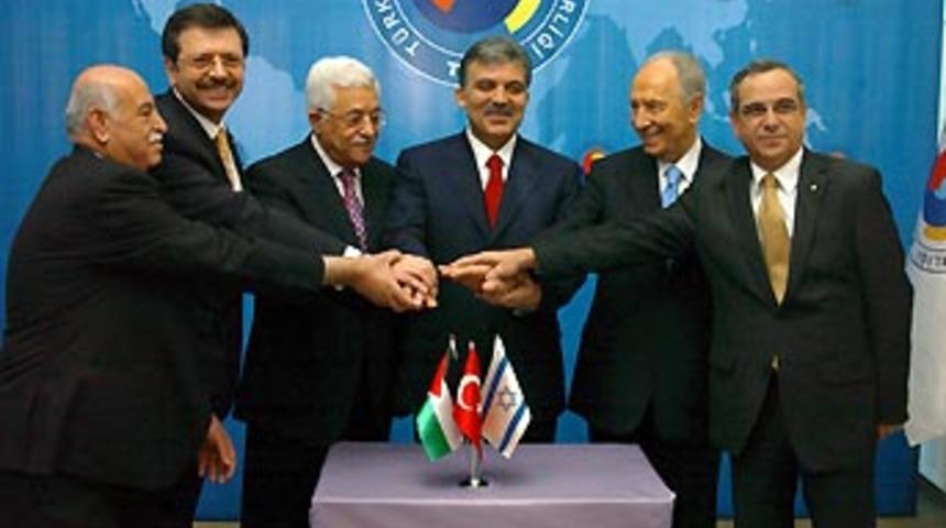 İsrail basını: "Peres uzlaştırıcı, Abbas sert"