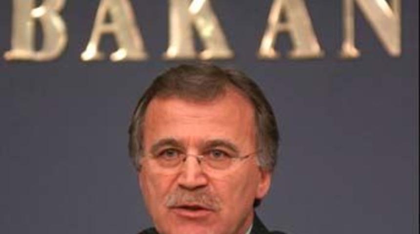 Şahin: Kimse herşey serbest diye d&uuml;ş&uuml;nmesin