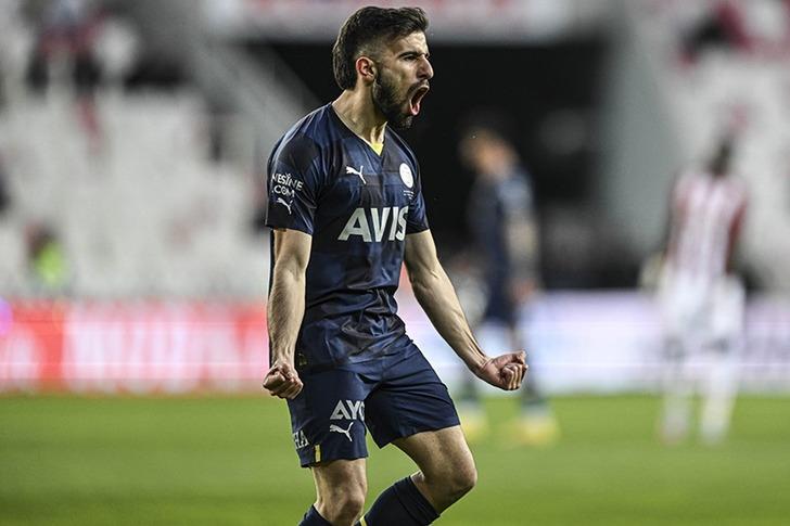 Fenerbahçe adeta para basıyor! 5 futbolcudan rekor gelir: 1.73 milyar TL... G4