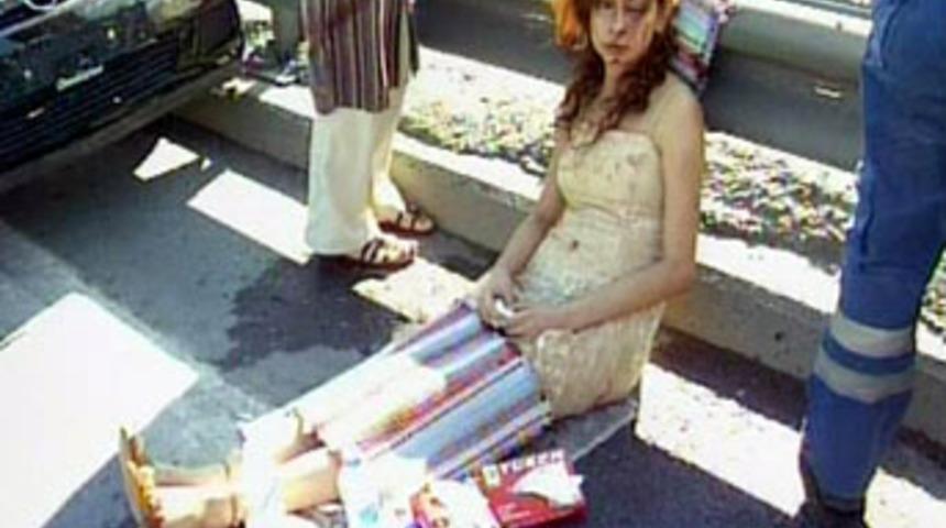 Nişanlı &ccedil;ift d&uuml;ğ&uuml;ne giderken &ouml;l&uuml;mden d&ouml;nd&uuml;