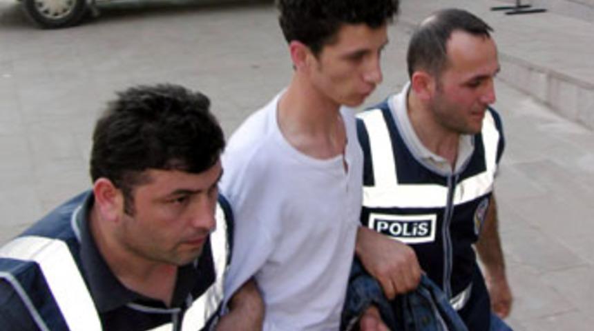 &Ccedil;uvaldaki cesedin sırrı &ccedil;&ouml;z&uuml;ld&uuml;