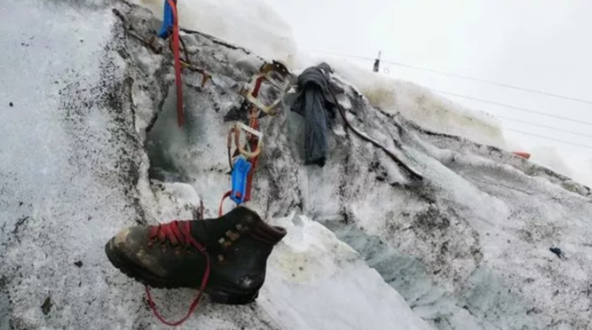 37 yıl önce kaybolan dağcının cansız bedenini buldular! Buzullar eriyince ortaya çıktı