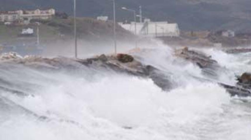 Fransa'da şiddetli fırtına