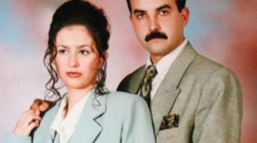 Cani koca karısını 73 yerinden bı&ccedil;akladı