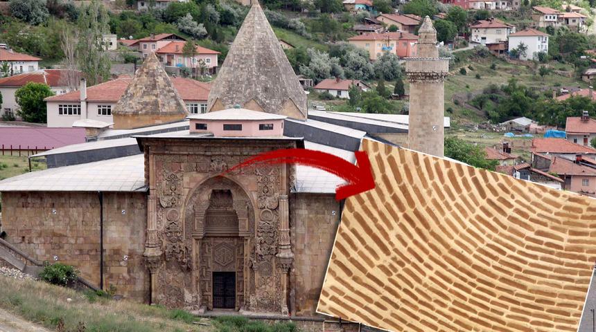 Neredeyse 800 yıllık caminin üzerinde Mimar Sinan'ın parmak izi olduğu iddia edilmişti: Uzman isimden konuyla ilgili açıklama geldi!