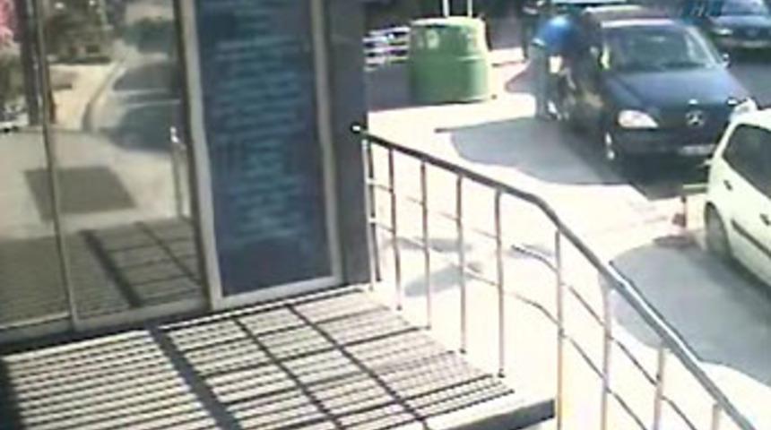 Hırsızı bu g&ouml;r&uuml;nt&uuml;ler ele verdi