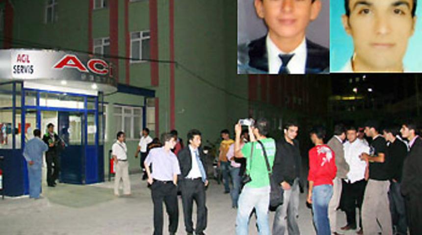 Burdur'da veda gecesinde bı&ccedil;aklama: 2 yaralı